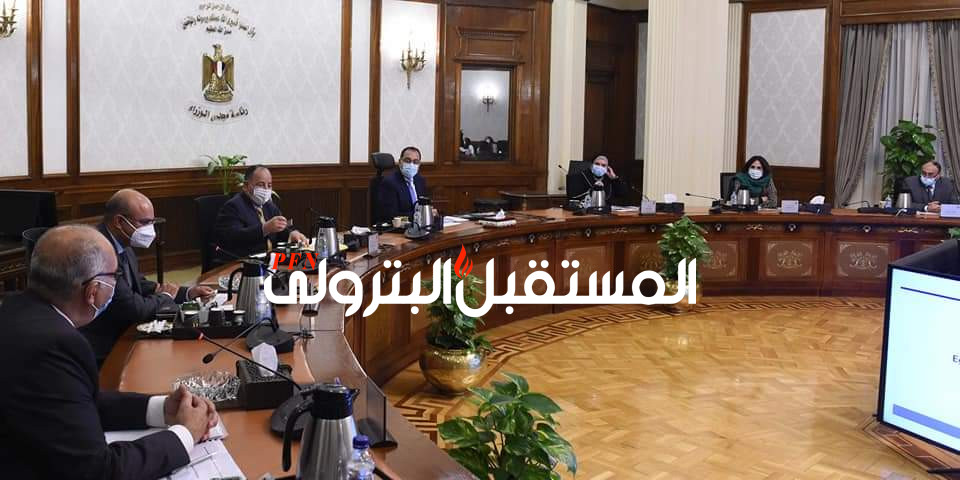 رئيس الوزراء يعقد اجتماعاً مع مسئولى شركة "جنرال موتورز" و"مجموعة منصور للسيارات"