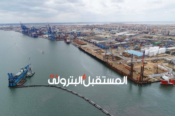 "اقتصادية قناة السويس": نجاح أول عملية تموين سفينة حاويات بميناء غرب بورسعيد